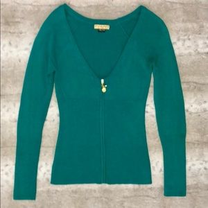 GUESS- Low V-Neck Zip-Up Sweater